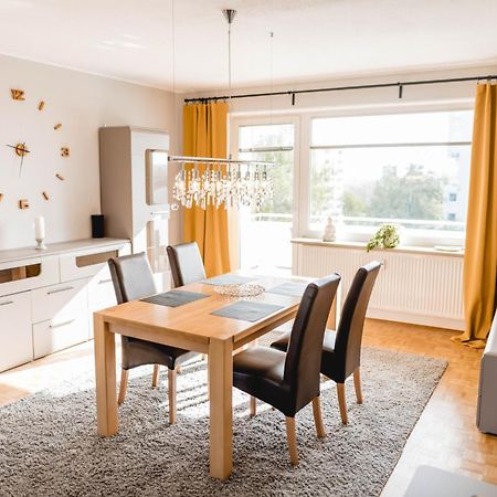 Me Homes - Grosse Moderne Designer-Wohnung Fuer Urlaub Und Business - Mit Kueche, Buero, Balkon Und 2 Parkplaetzen Bayreuth Esterno foto