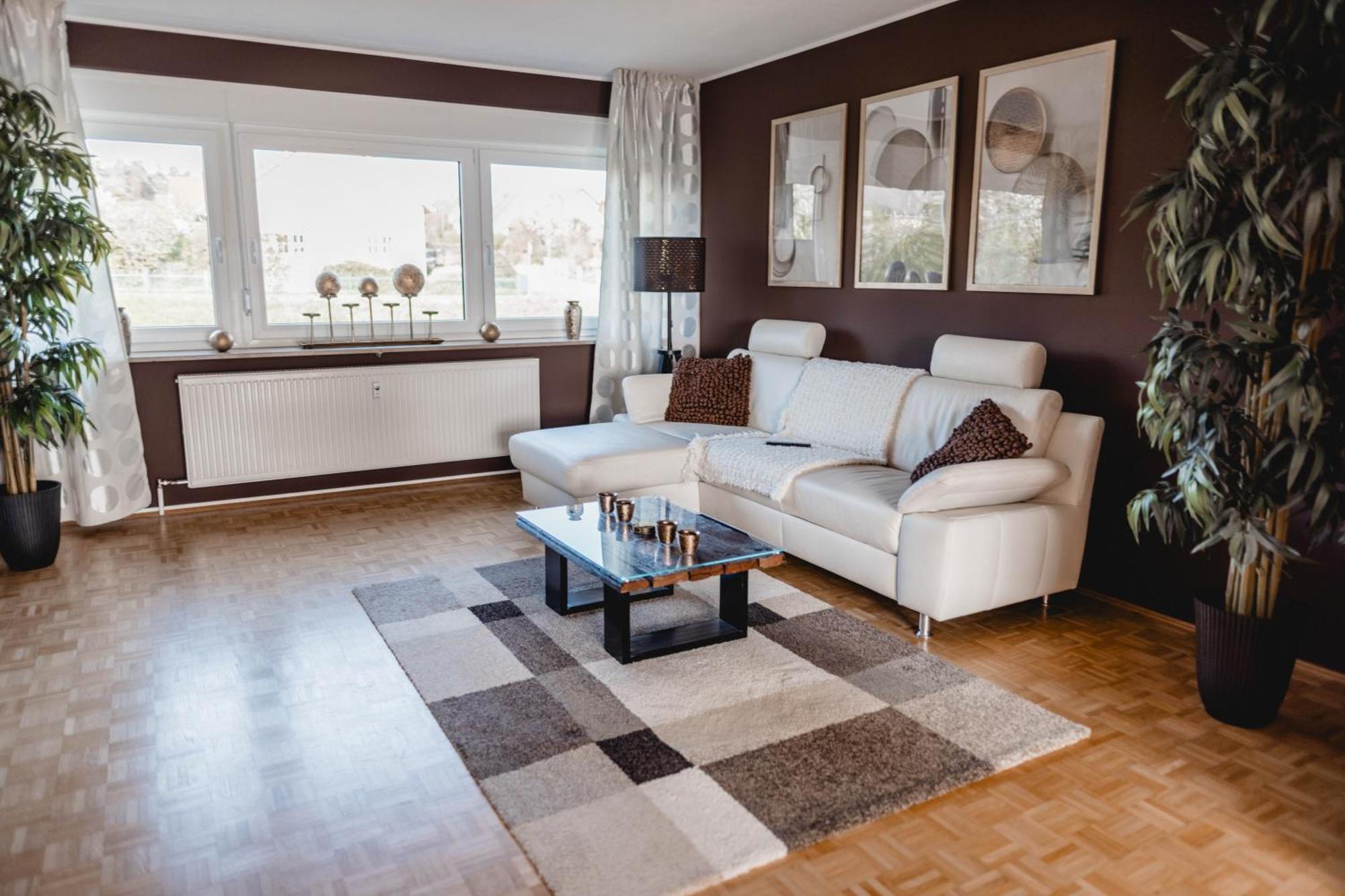 Me Homes - Grosse Moderne Designer-Wohnung Fuer Urlaub Und Business - Mit Kueche, Buero, Balkon Und 2 Parkplaetzen Bayreuth Esterno foto